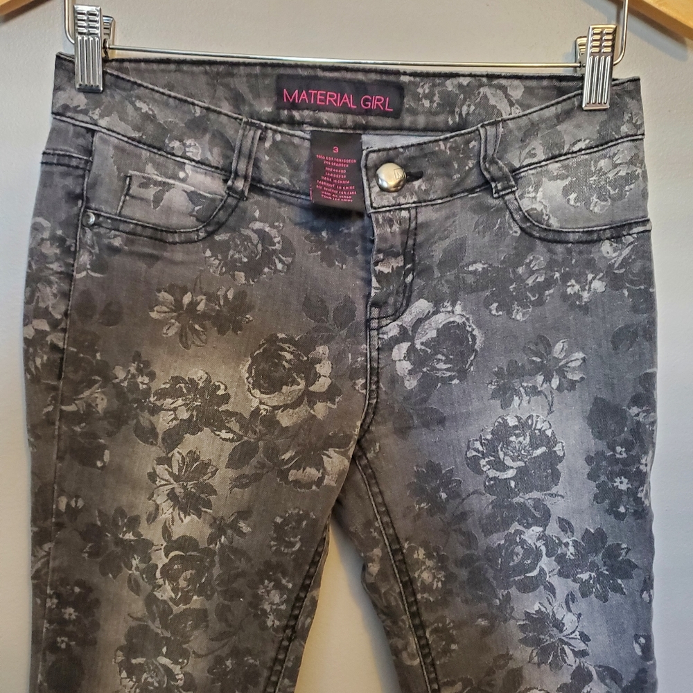 Material Girl Floral Print Grey Skinny Jeans - Size 3